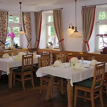 斯图伯塞姆苑酒店 4* Stubersheim