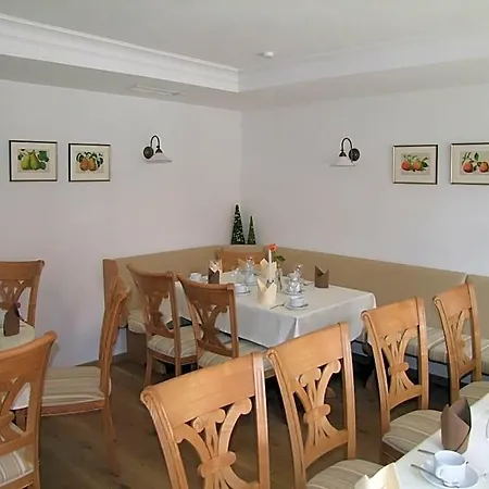 斯图伯塞姆苑酒店 酒店 Stubersheim